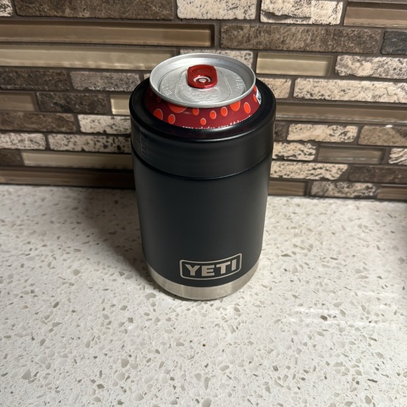 YETI 355ml Can Insulator - Black - Picture 3 of 4